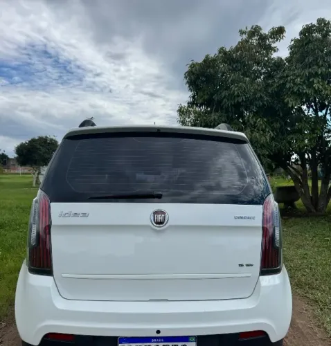 Fiat Idea Essence 1.6 Flex 16V 5P 2013