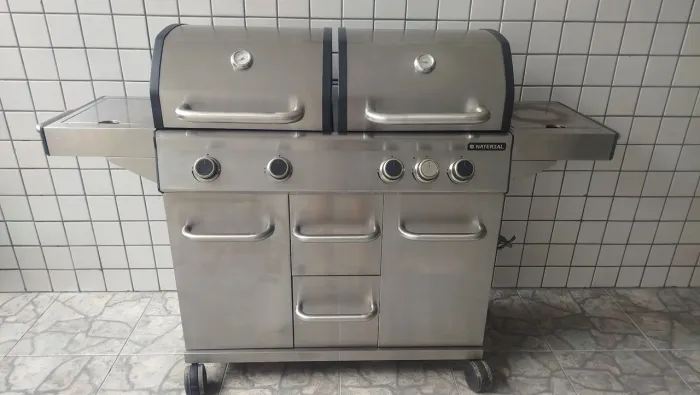 Churrasqueira a Bafo Gás com 4 Queimadores e Rodas 170x55x118cm Hudson II Naterial