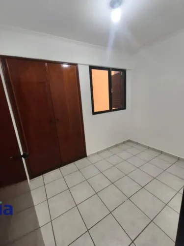 Apartamento com 2 quartos para alugar, 48m² - Jardim Irajá