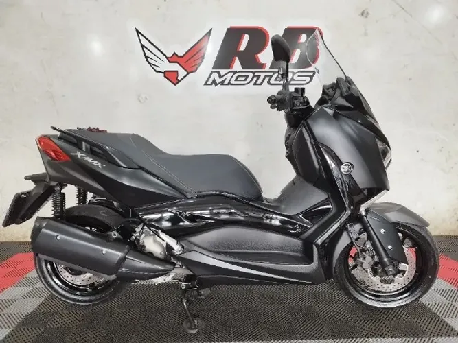 X MAX 250 com Abs 2022 Preta Único Dono 4.000 Km sem Riscos ( Simplesmente igual a Zero )