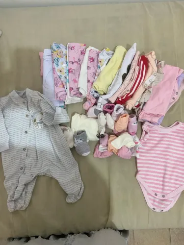 DOAÇÃO - Roupas para recém nascido / bebê até 2 meses
