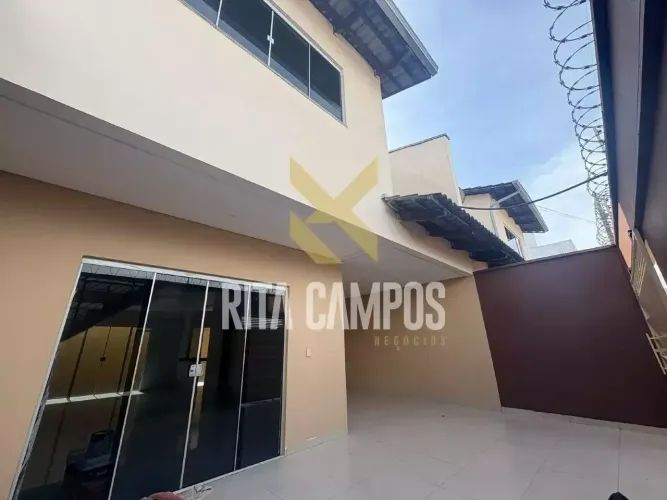 SOBRADO NA 409 SUL COM 3 QUARTOS