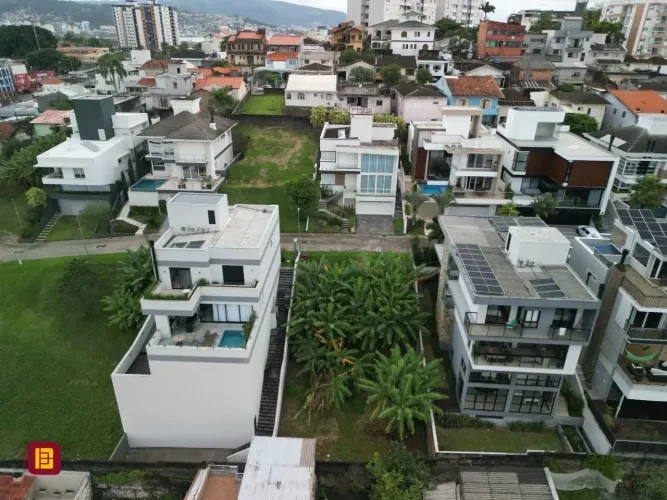 Terreno no Condominio Terra Domus no Estreito