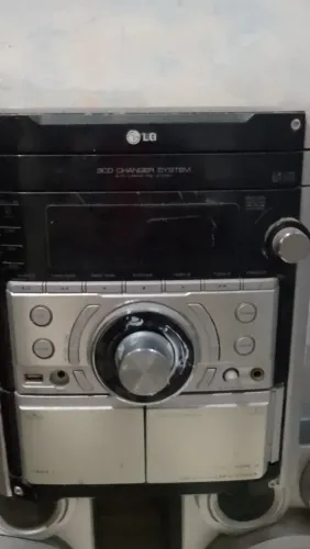 Um rádio obs só está funcionando o rádio Am e FM aceito negociações no valor 