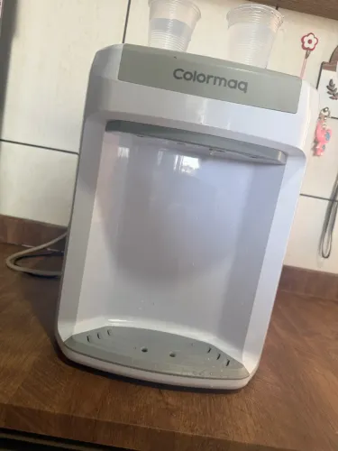 Purificador Colormaq branco semi novo água natural/gelada
