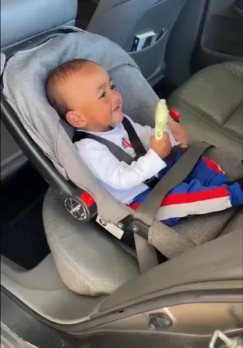 Mine berço, cadeirinha e cadeira descanso bebê