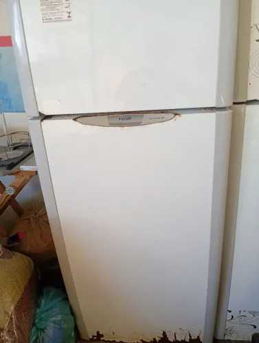Vendo Geladeira 