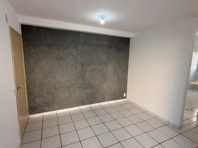 Apartamento novo dois quartos, sacada e vaga de garagem.