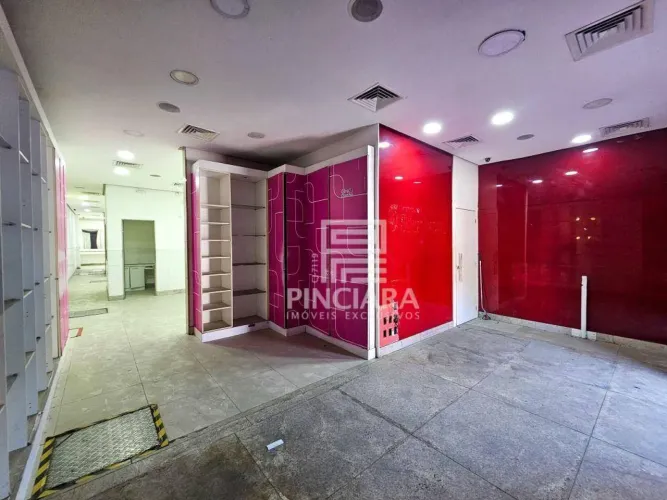 Loja de 750 m² no Centro de Alcântara - Alugue por R$ 45.000 + taxas