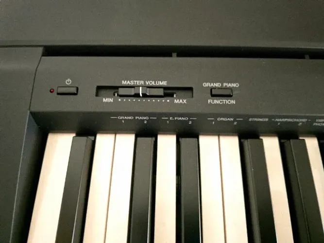 Piano Yamaha P45