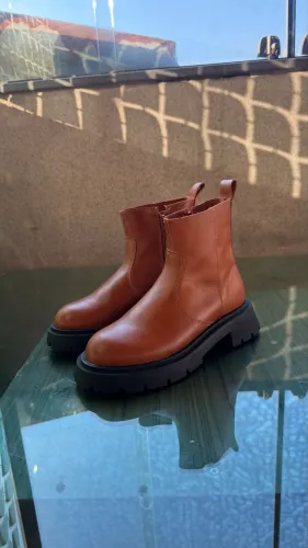 Bota santa lolla caramelo NOVA