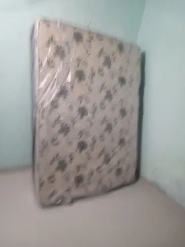 Vende se colchão de casal boks madeira D28 seminovo  da prime espuma 