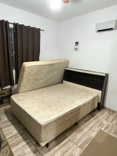 Doação cama box, colchão e cabeceira (não são um conjunto)