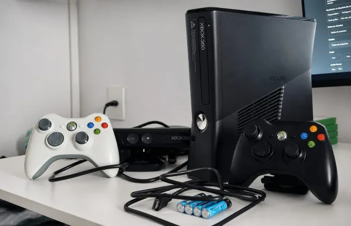 XBOX 360 DESBLOQUEADO + 200 JOGOS + KINECT