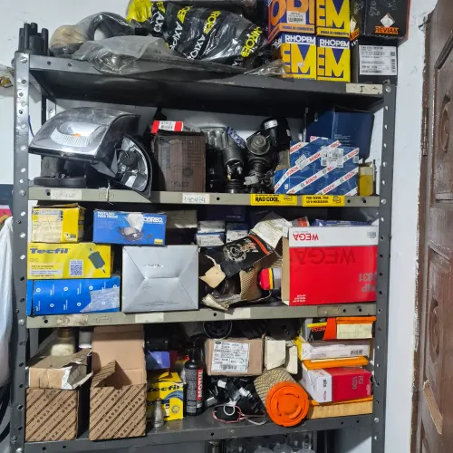 VENDE-SE PEÇAS USADAS EM BOM ESTADO E NOVAS LINHA LEVE