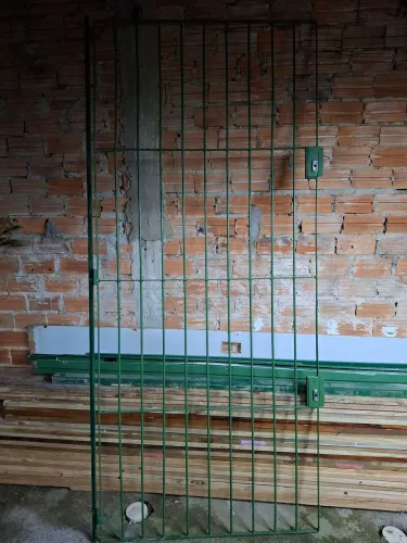 Grade de porta