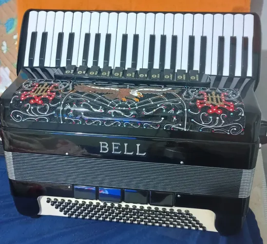Sanfona Bell Duovox 3 voz, dupla ressonância, entrega em mãos 