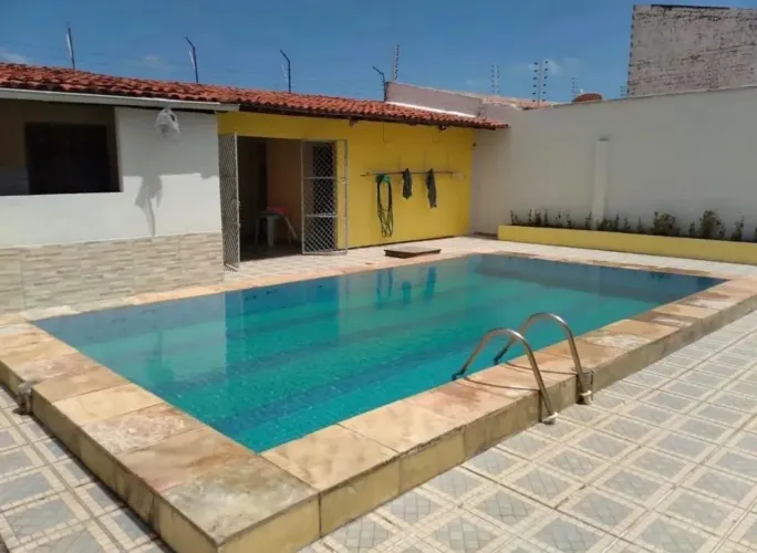 *Casa a VENDA