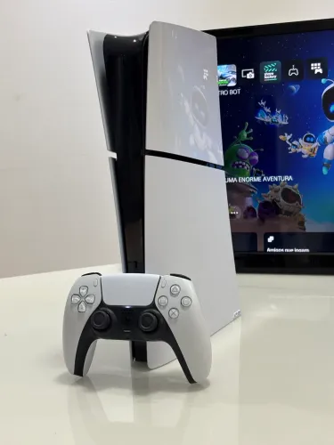 PS5 SLIM + 1 Controle Original + 3 meses de garantia
