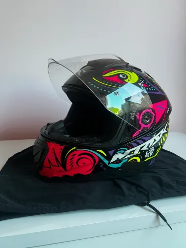 VENDO CAPACETE USADO 2 VEZES!! Novo!! Wpp: *