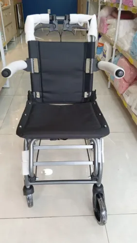 CADEIRA DE RODAS