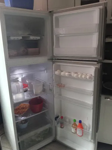 Geladeira Panasonic