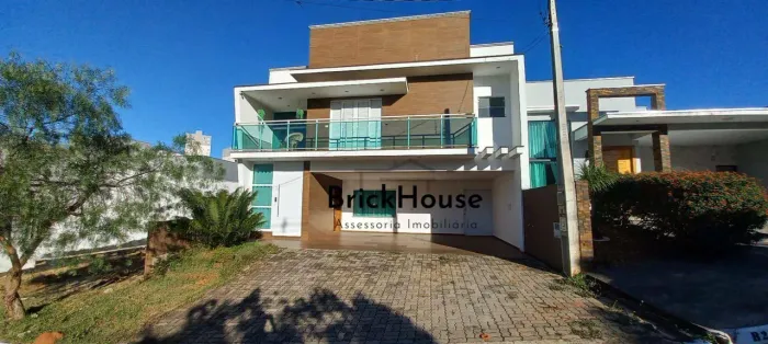 Casa com 3 dormitórios para alugar, 200 m² por R$ 6.500,00/mês - Residencial Castanheira -