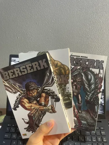 Mangá Berserk edição de luxo. vol 1,2,3