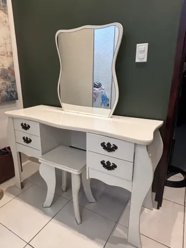 Vendo penteadeira camarim modelo duda