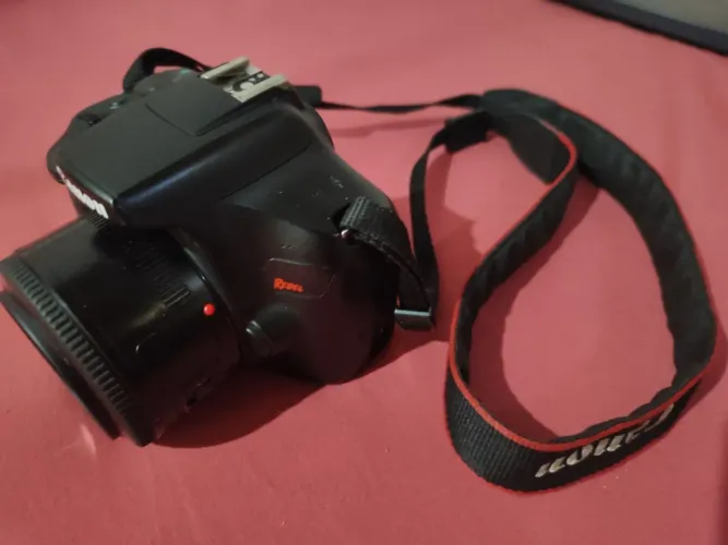 Canon T6