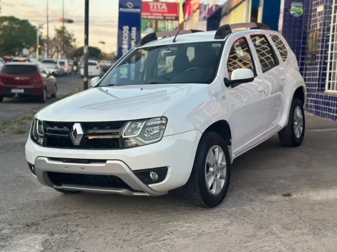 Renault Duster Dynamique 2.0 Hi-flex 16V Aut. 2016