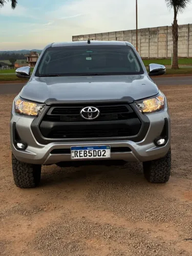 Toyota Hilux CD SR 4X4 2.8 TDI Diesel Aut. 2021