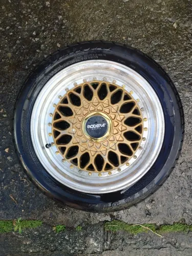 Roda BBS aro 15 com pneu 195/50