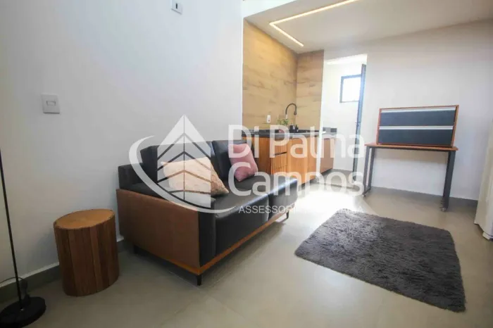 Apartamento mobiliado com 1 quarto e quintal para locação, próximo ao metrô na Vila Marian