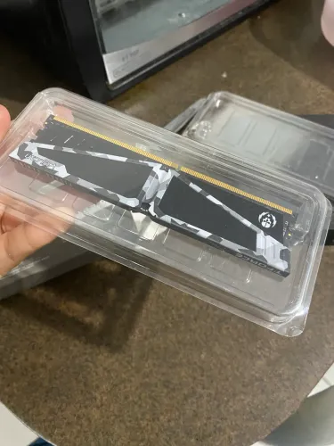 Memória RAM DDR4 3200MHz 16 GB - 1 pente 