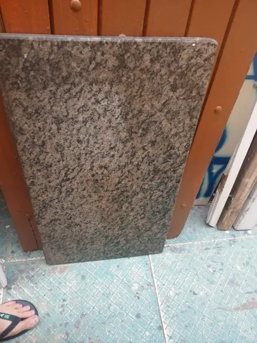 Pedra 080x045cm granito italiano