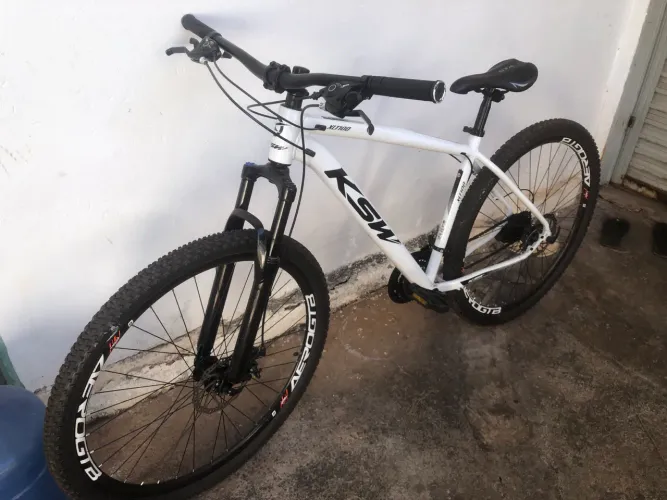Bicicleta Ksw Aro 29 tamanho 19 Branca