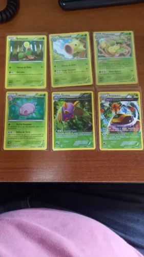 TCG Card Pokémon Vespiquen 11/98; Victreebel 3/111; Dustox 8/108; Cascoon; Bellsprout