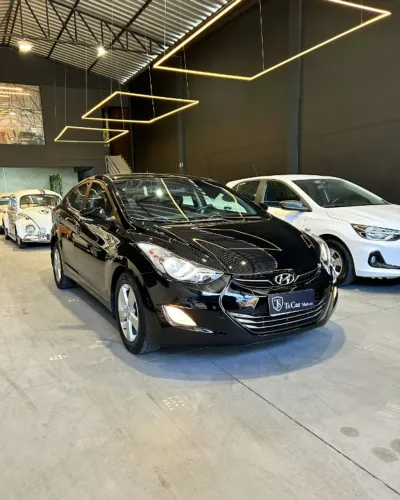 Hyundai Elantra GLS 2.0 16V Flex Aut. 2014