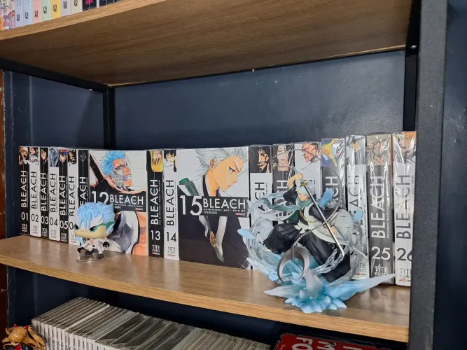Coleção Bleach Remix Mangás e Figure