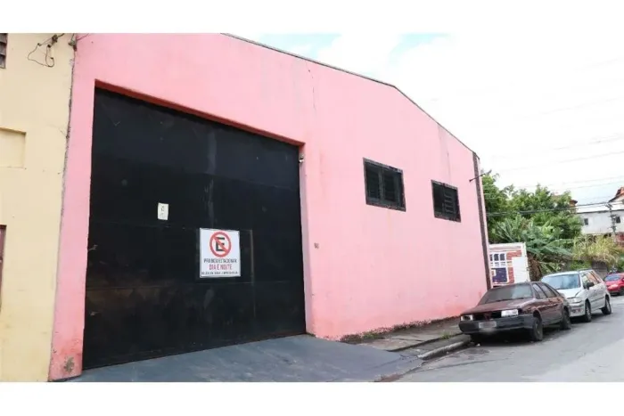 Galpão comercial para venda em Carandiru, 842m²