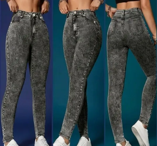 Calça jeans feminina Cintura alta Grafite Modela bumbum plus size Número 50