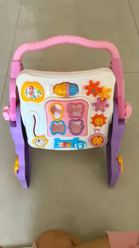 Andador para bebê menina
