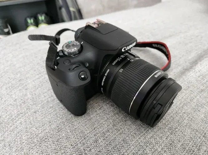 Canon Eos Rebel T7 18-55mm Iii Dslr Cor Preto