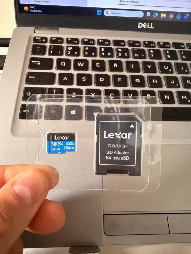 Cartão MicroSD Lexar 256GB V30 U3 A1 - Praticamente Novo