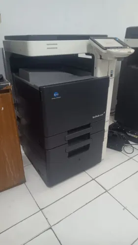 02 MAQUINA COLORIDA C280 KONICA MINOTA UMA EMPERFEITO ESTADO OUPATRA PARA RETIRADA DE PEÇA