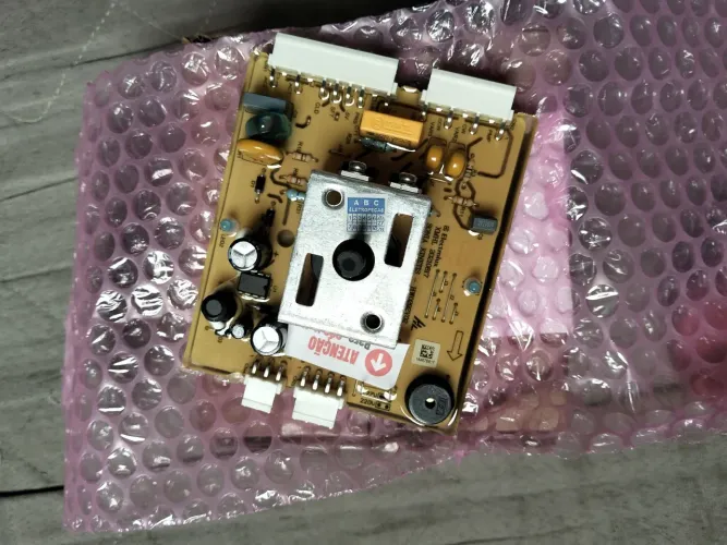 Placa de potência da máquina Eletrolux 11kg. 