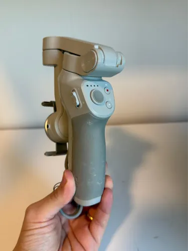 Estabilizador DJI Osmo Mobile 4