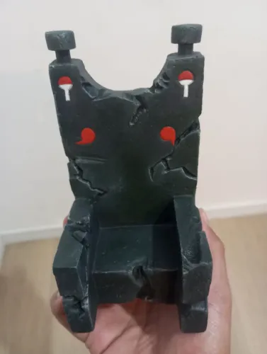 Trono Itachi Shf 1/12