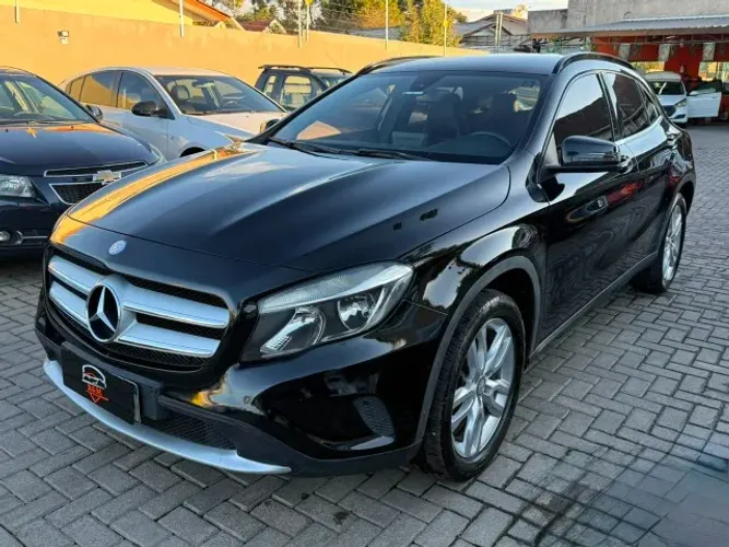 Mercedes-Benz GLA 200 Adv. 1.6/1.6 TB 16V Flex Aut. 2016